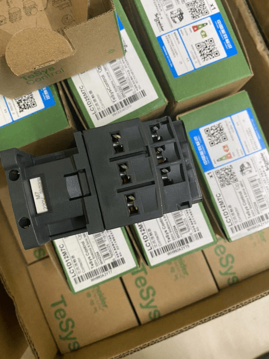 Schneider Electric LC1D32M7C Contactor, 3NO, 25 A, 11 kW, 230 V ac Coil