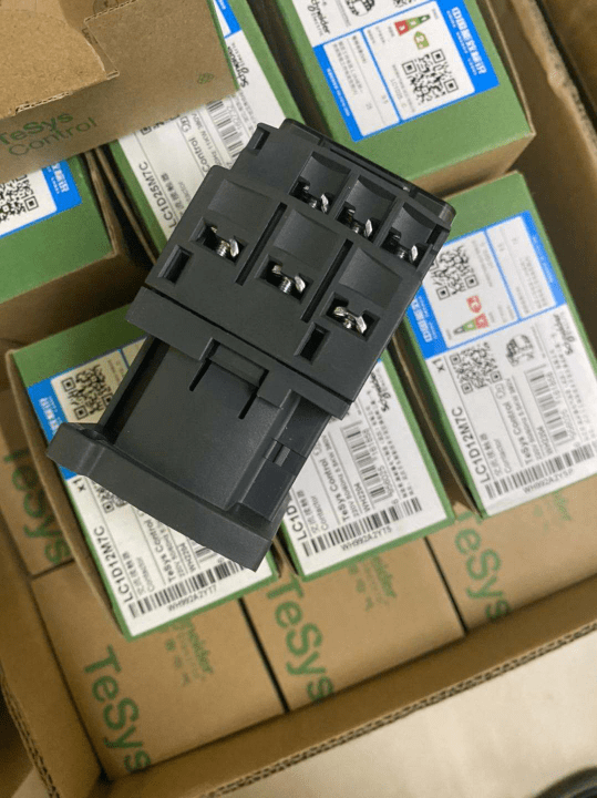 Schneider Electric LC1D32M7C Contactor, 3NO, 25 A, 11 kW, 230 V ac Coil