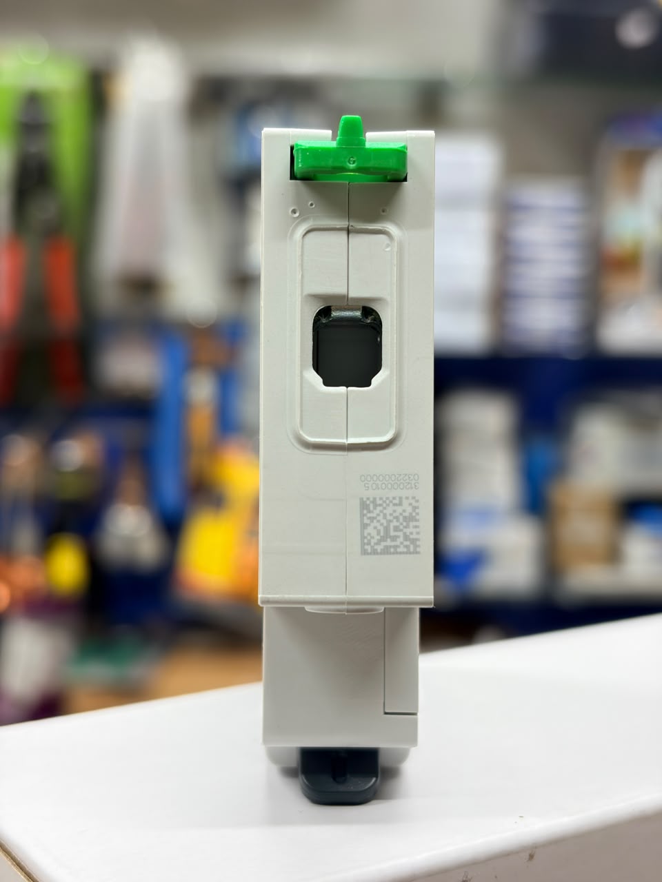 SCHNEIDER ELECTRIC EASY 9MCB MINIATURE CIRCUIT BREAKER (MODEL EZ9F56120 OR SIMILIAR C2PR/C20 20A SINGLE-POLE UNIT