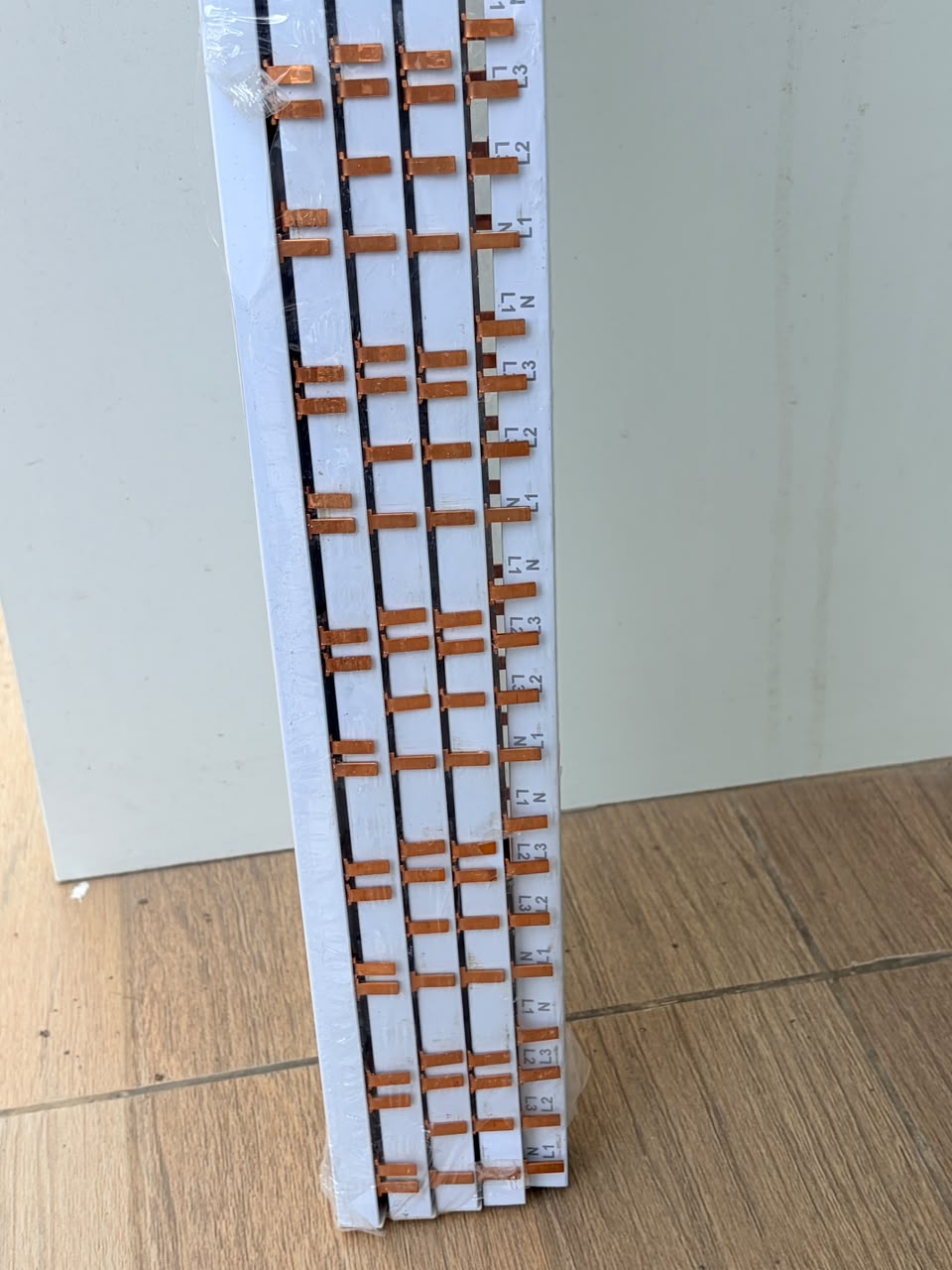 Comb Busbar Single Pole Two Pole Three Pole Four Pole