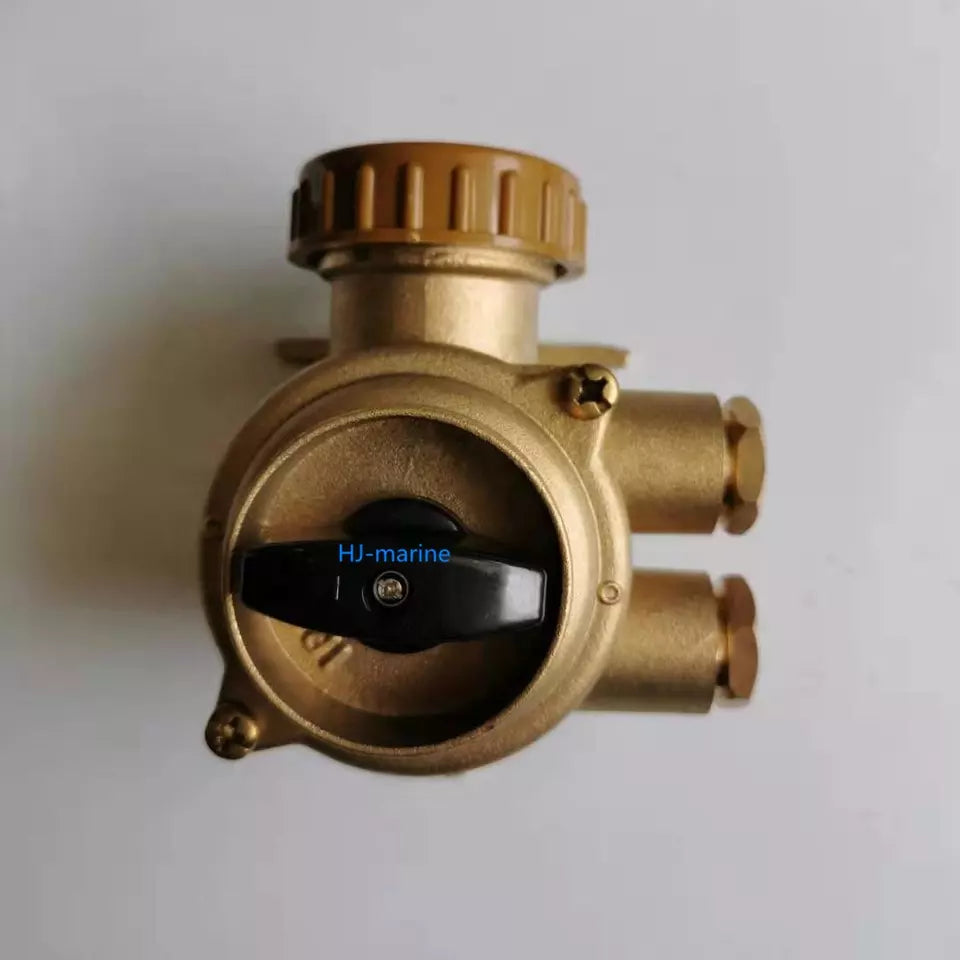 792887-RECEPTACLE W/SWITCH WATERTIGHT, 3PIN HNA CAST BRASS Watertight marine use plug & receptacle with switch. Rated capacity is 250V, 10 amp. Available in cast brass or synthetic resin main body.