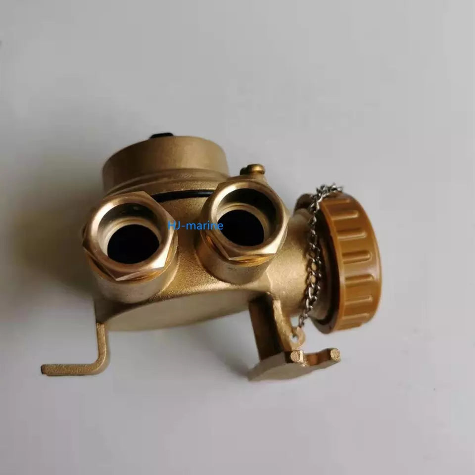 792887-RECEPTACLE W/SWITCH WATERTIGHT, 3PIN HNA CAST BRASS Watertight marine use plug & receptacle with switch. Rated capacity is 250V, 10 amp. Available in cast brass or synthetic resin main body.